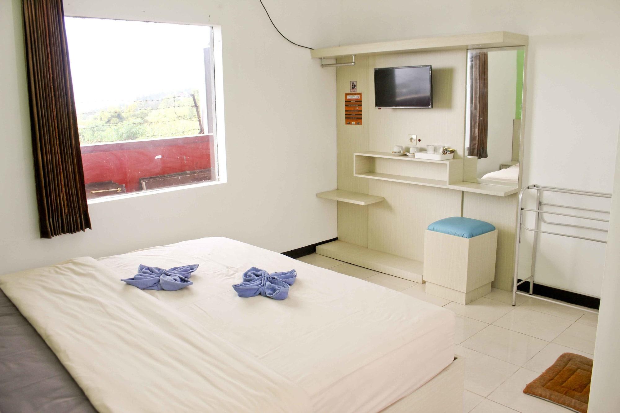 Villa Panderman Indah Batu  Esterno foto