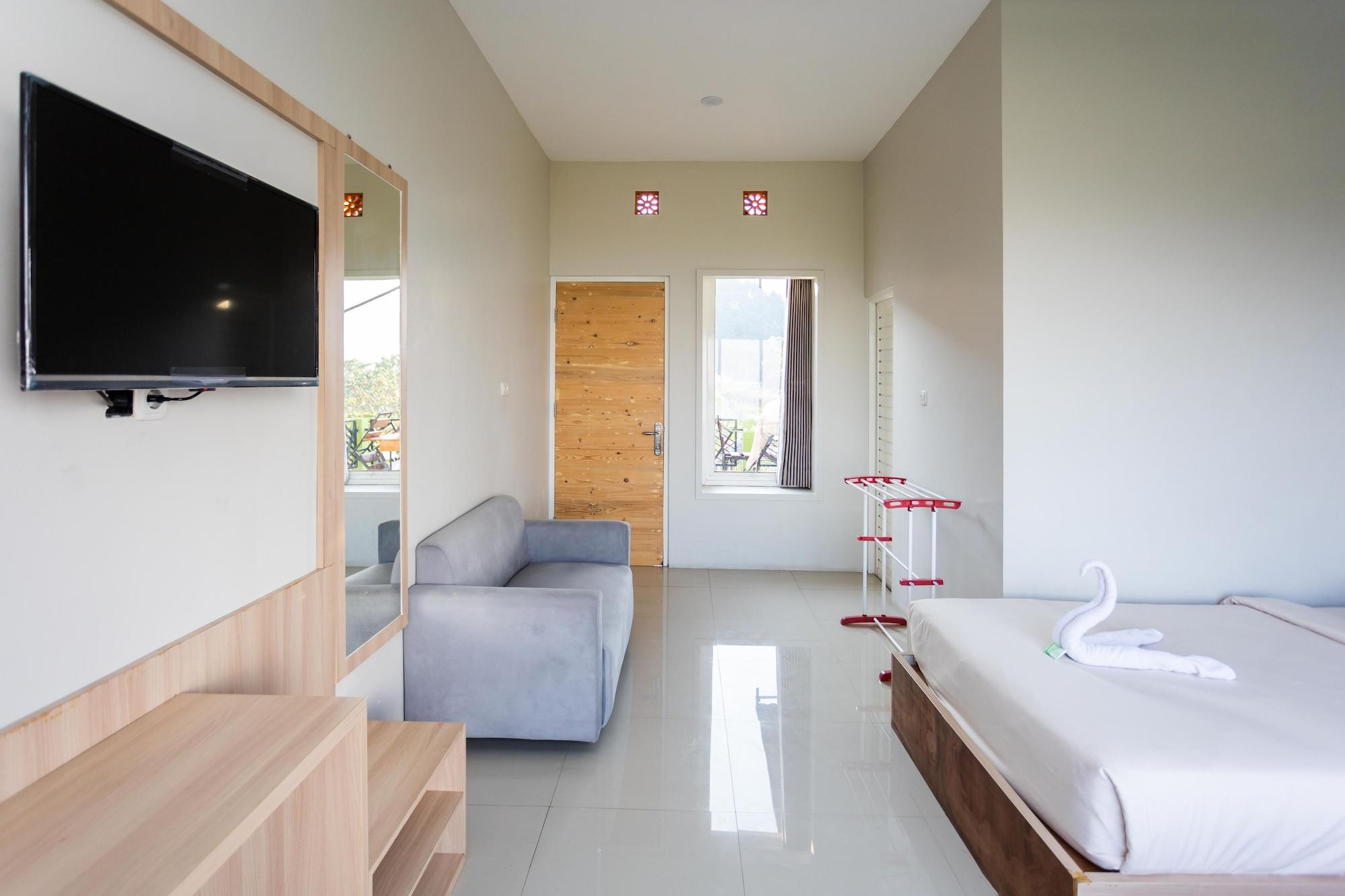 Villa Panderman Indah Batu  Esterno foto