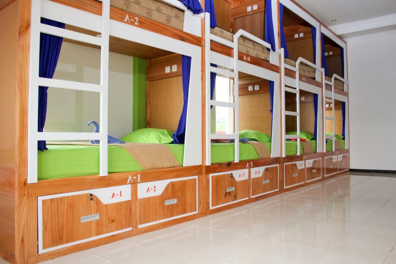 Villa Panderman Indah Batu  Esterno foto